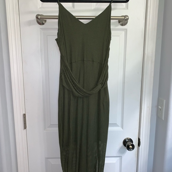 Long deep-green dress - Picture 1 of 2